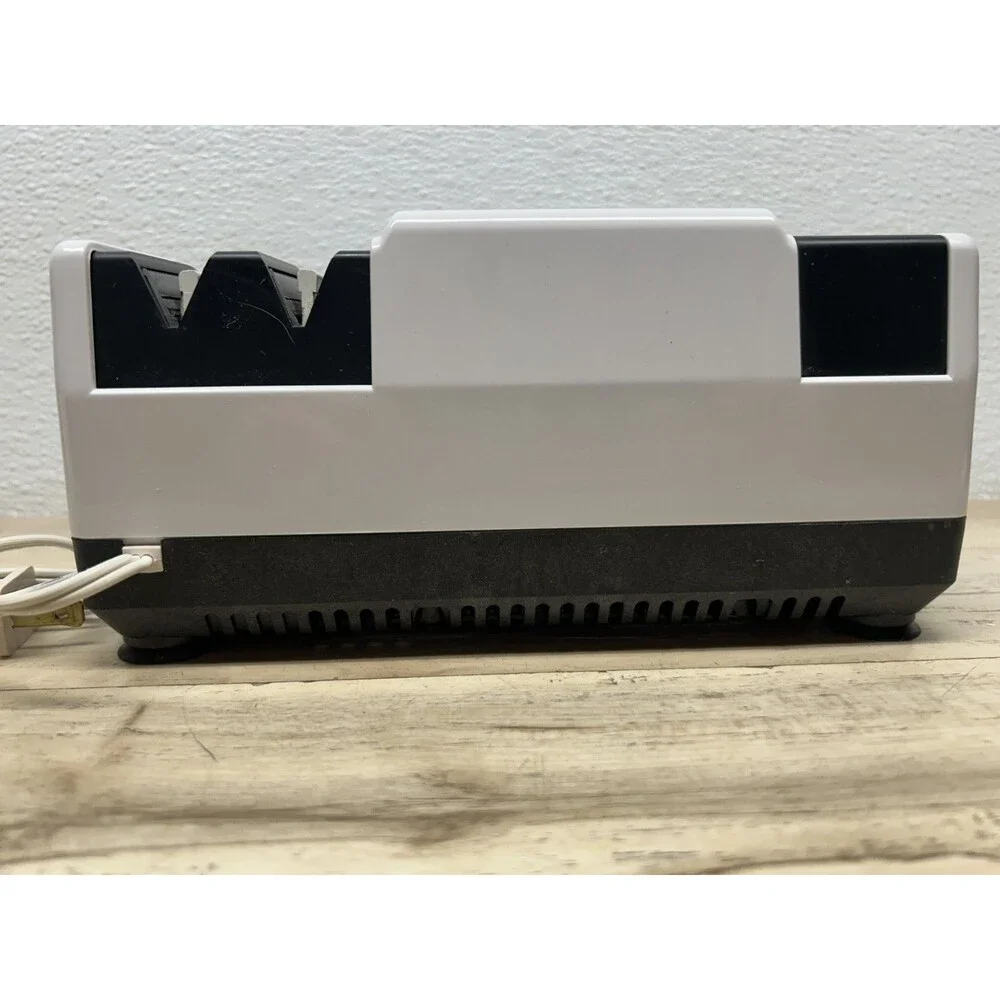 Chef's Choice Professional Diamond Hone Electric Knife Sharpener Model 110